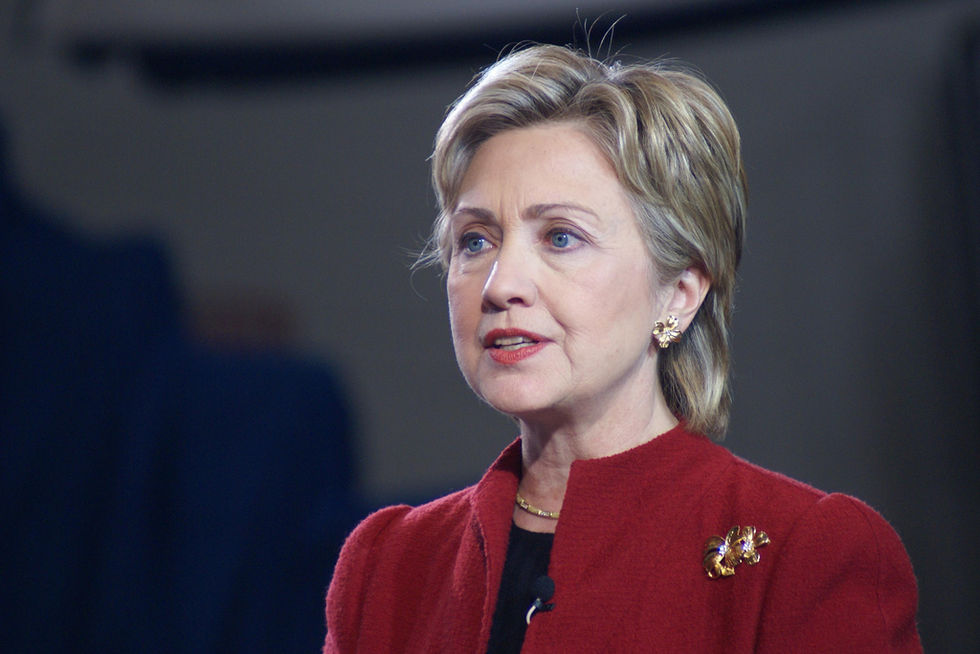 Sökmotorn Bing säger att Hillary Clinton vinner i natt