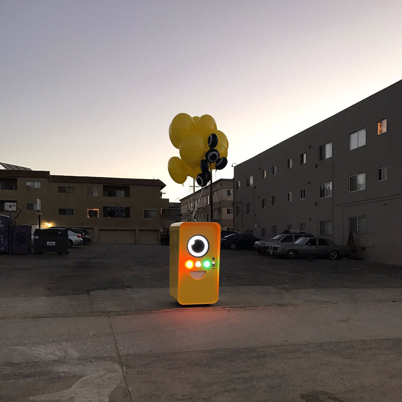 Snap ska sälja sina videoglasögon i speciella automater