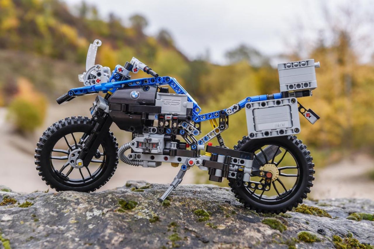 Klassikern BMW R 1200 som LEGO-modell