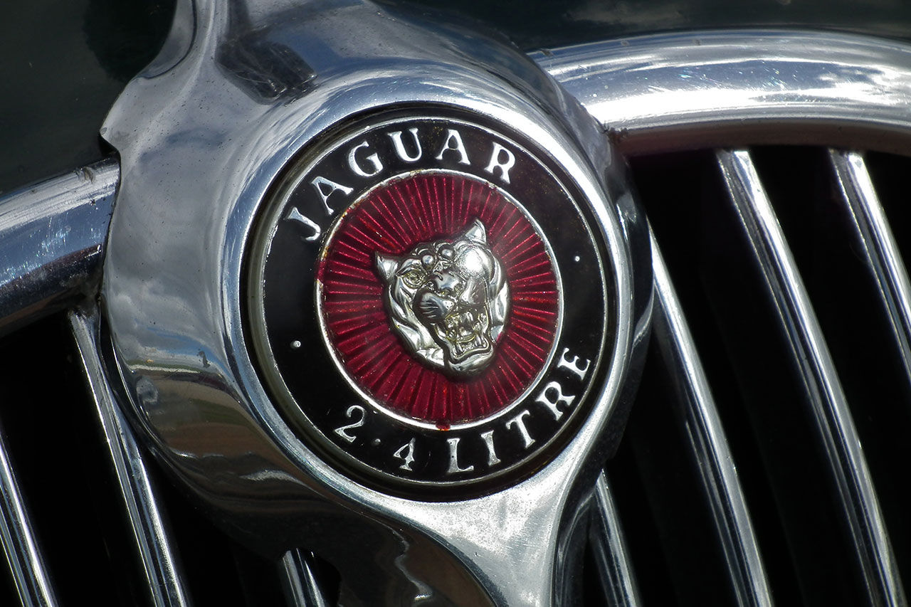 Jaguar visar upp eldriven SUV i kväll