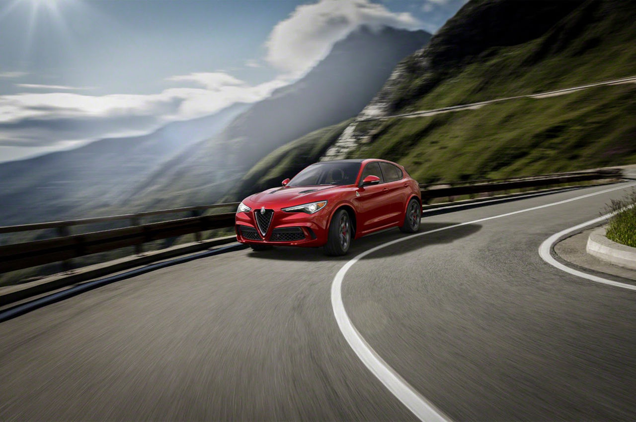 Alfa Romeos första SUV är här