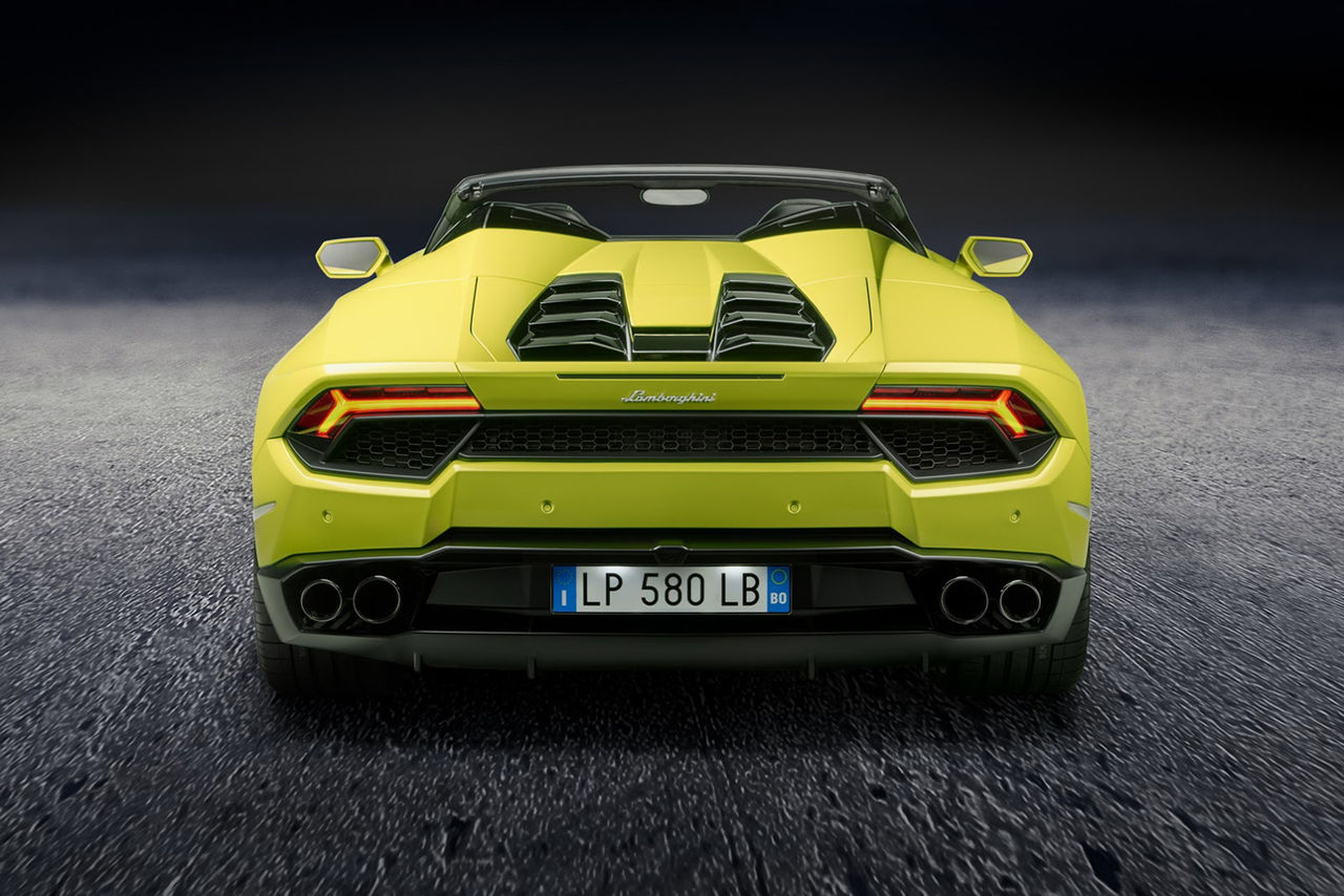 Lamborghini Hurac N Spyder Nu Med Endast Bakhjulsdrift Drifta Loss Med Taket Nere Feber Bil
