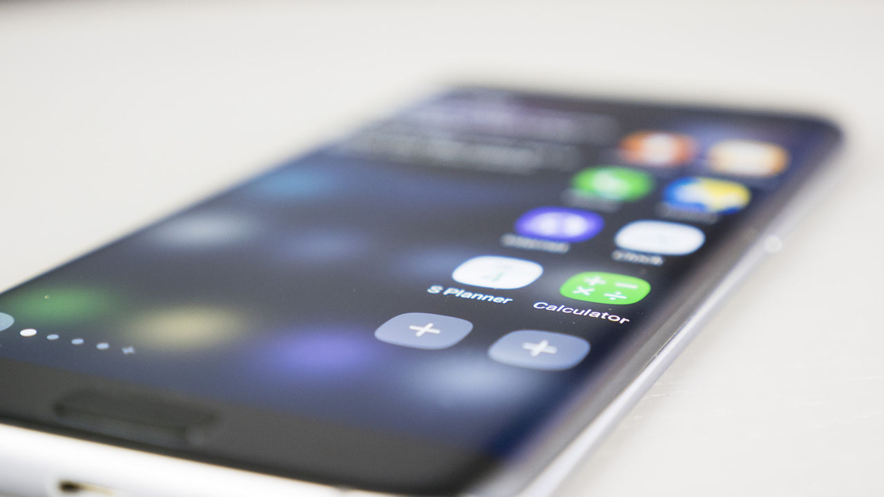 Samsung Galaxy S8 ryktas ha en hel del skärm