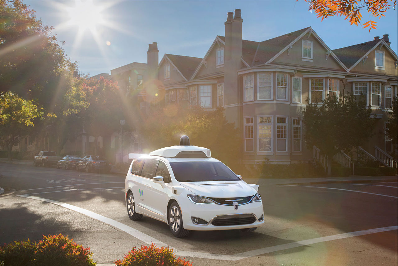 Waymo har fått sina första Chryslerbilar
