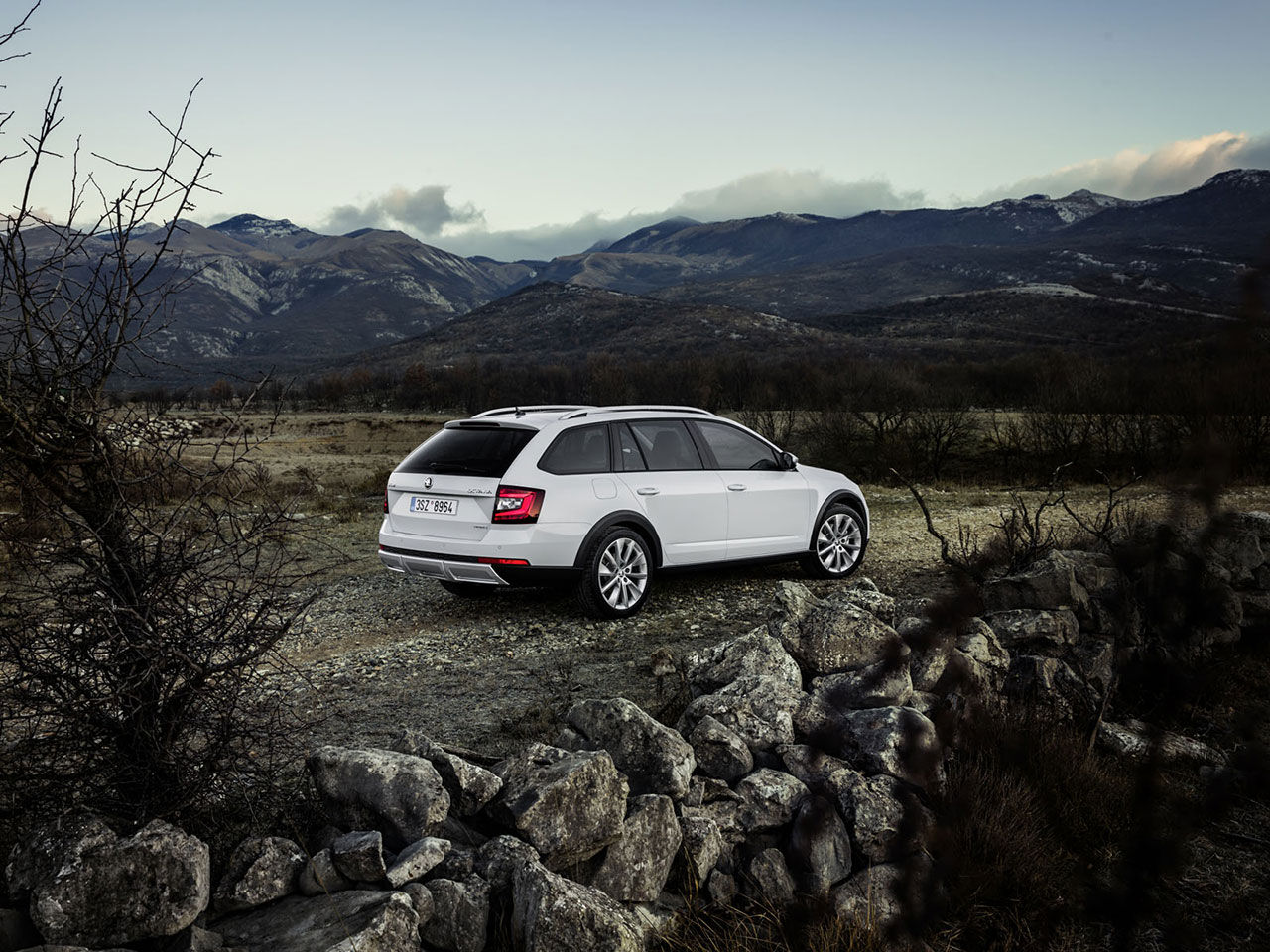 Scout-versionen av nya Skoda Octavia är här