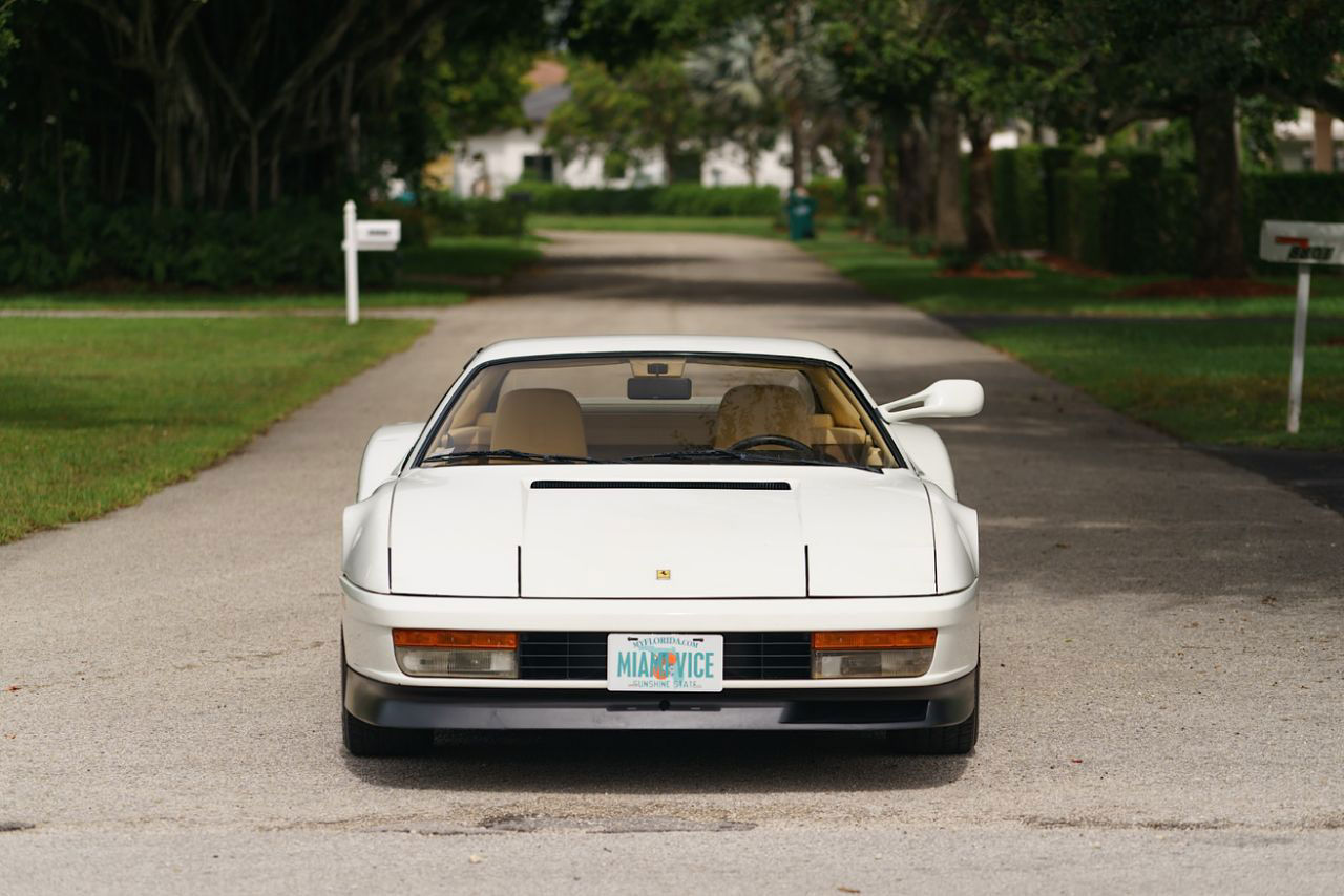 Köp den vita Testarossan från Miami Vice