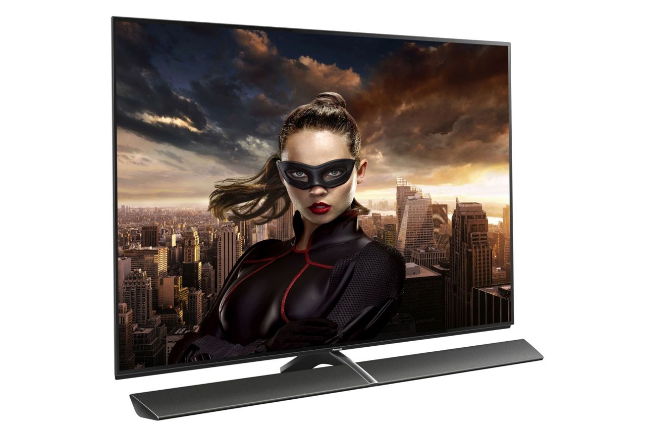 Panasonic presenterar OLED-tv:n EZ1002