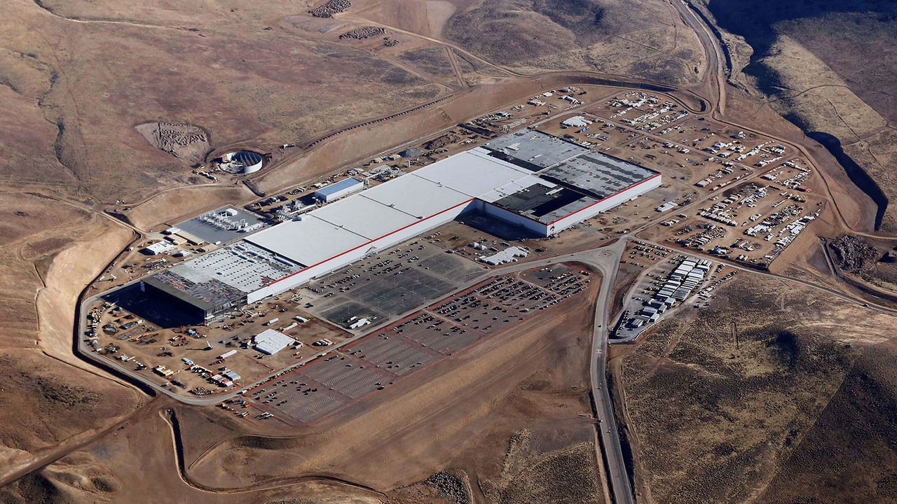 Teslas Gigafactory har öppnat