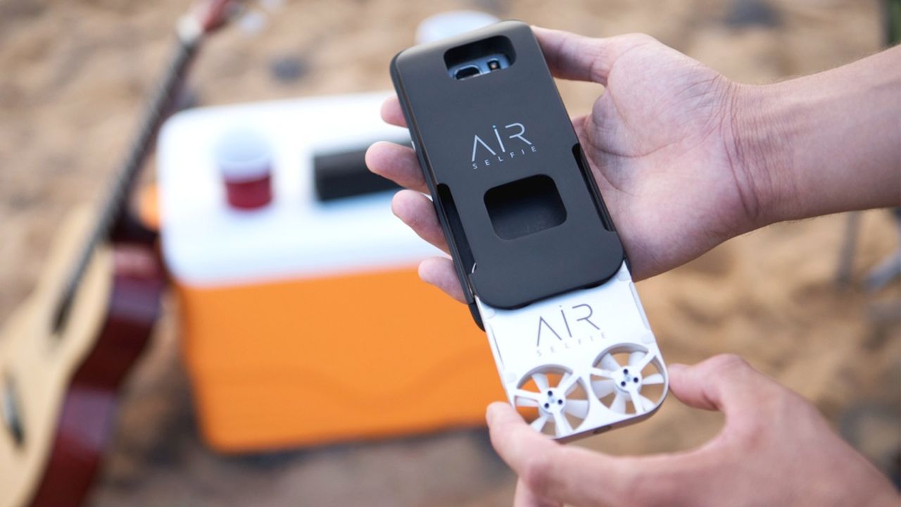 AirSelfie är en liten drönare för att ta selfies