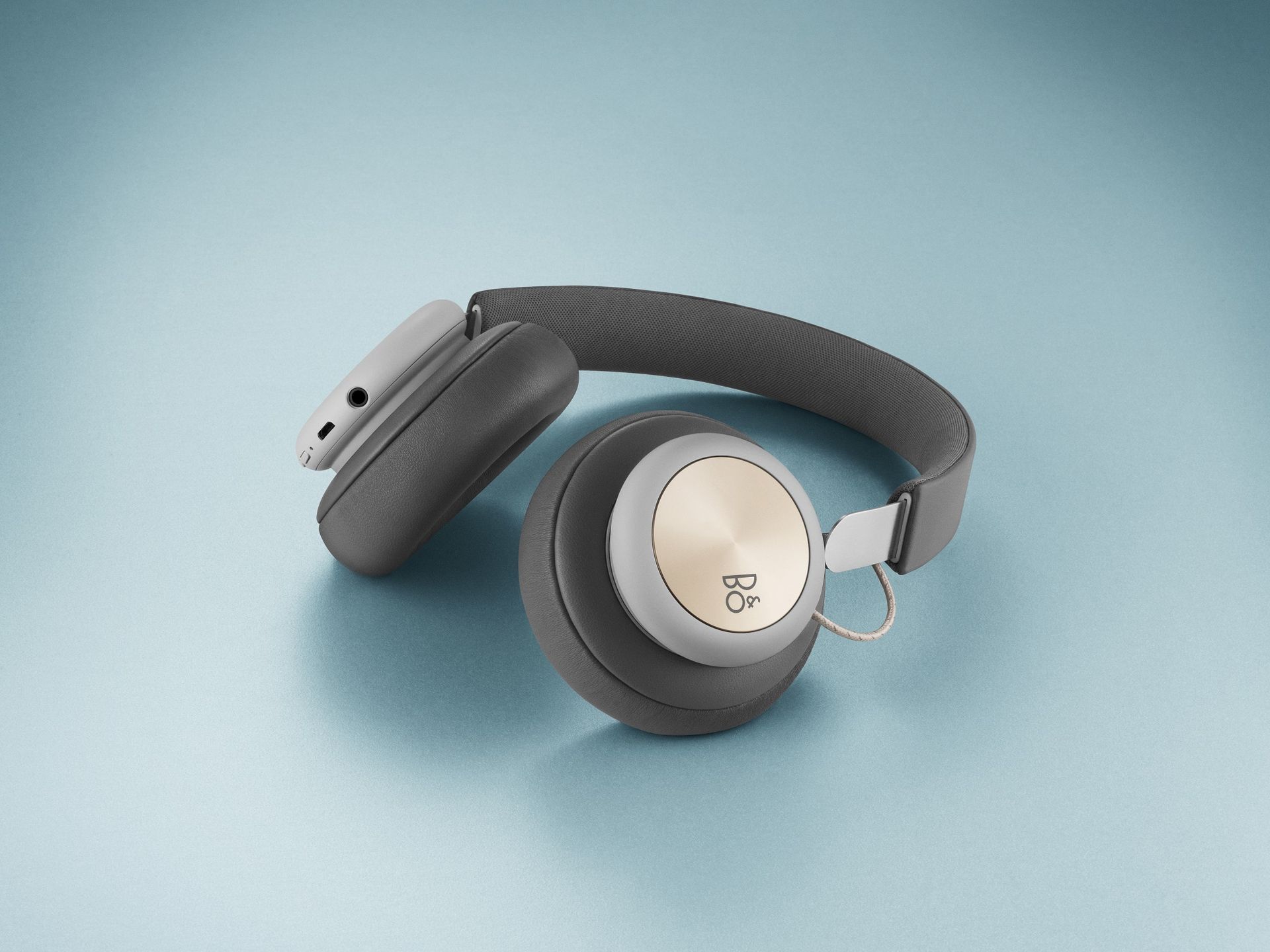 Beoplay visar upp H4