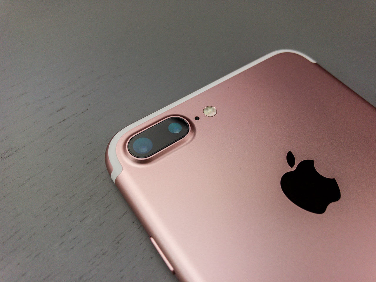 Apples jubileumstelefon kan bli en dyr historia