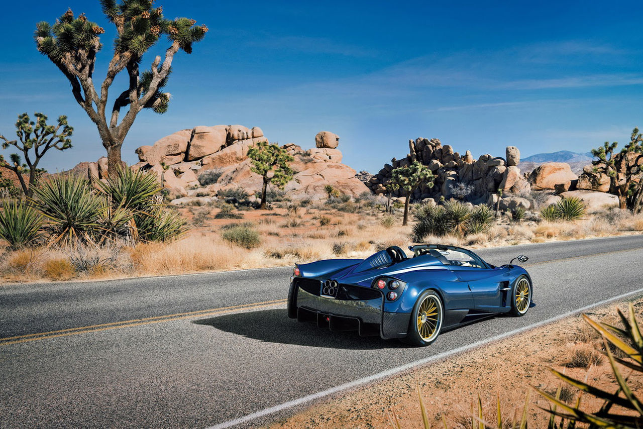 Välkomna våren med Pagani Huayra Roadster