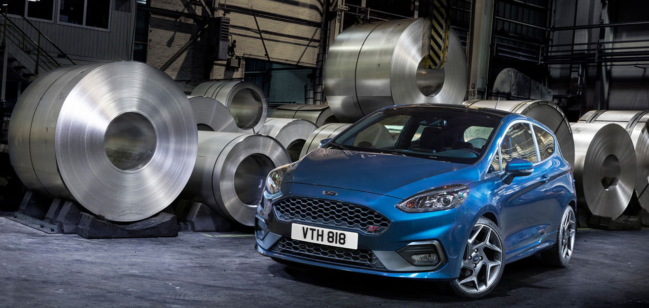 Ford rullar ut nya Fiesta ST