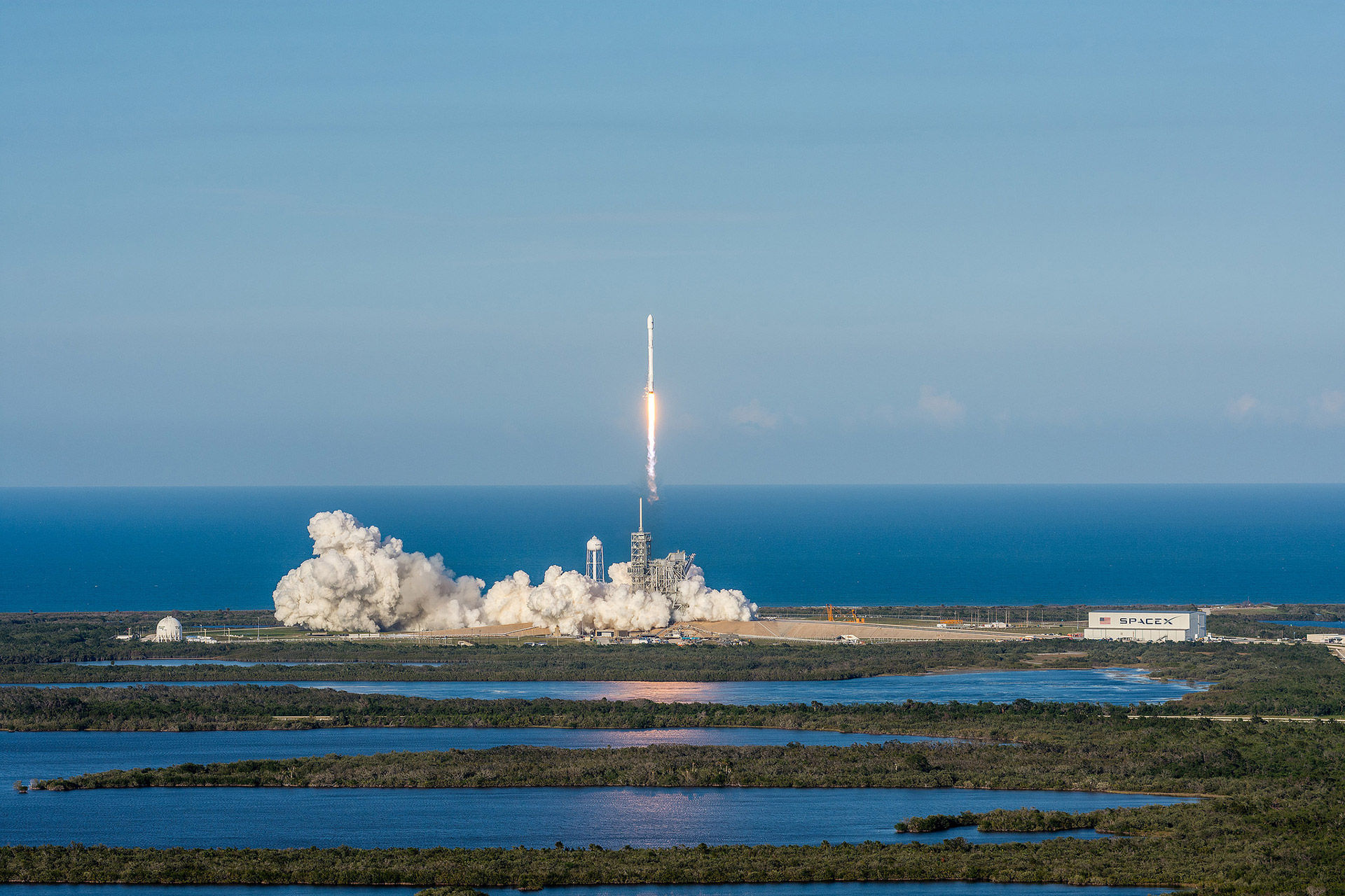 SpaceX genomförde historisk rymduppskjutning