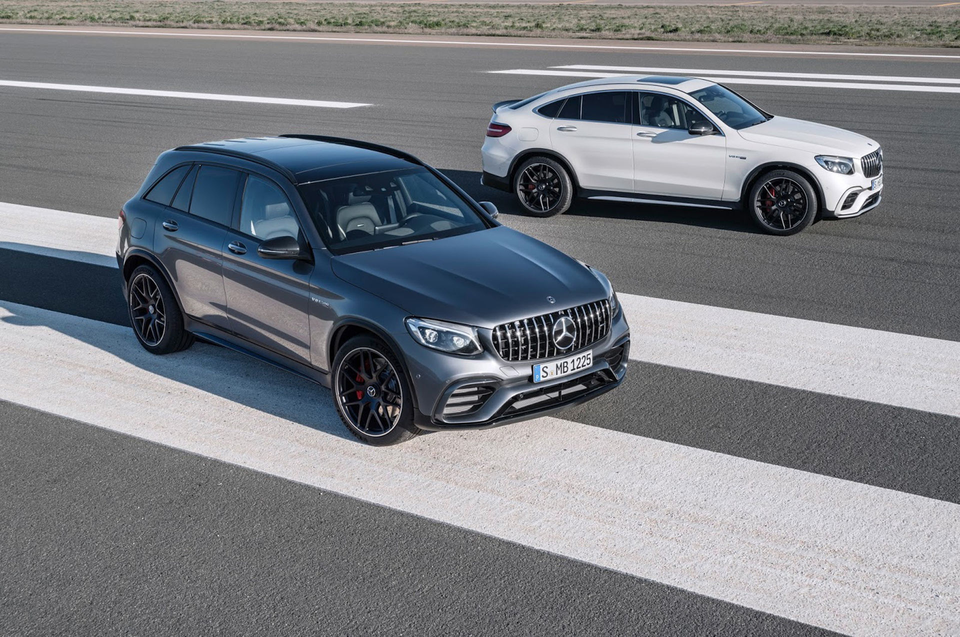 Mercedes har tryckt ner V8:a i GLC