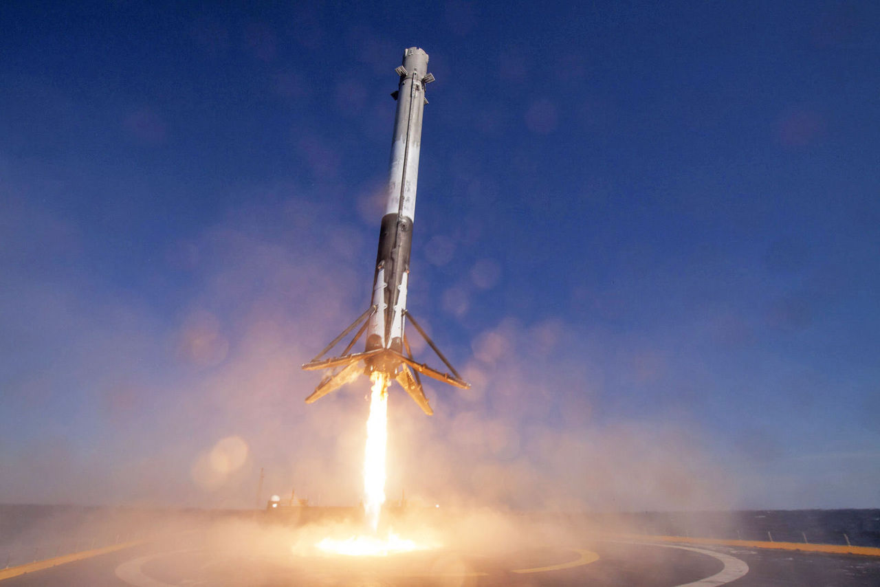 Så här såg det ut när SpaceX landade en begagnad raket