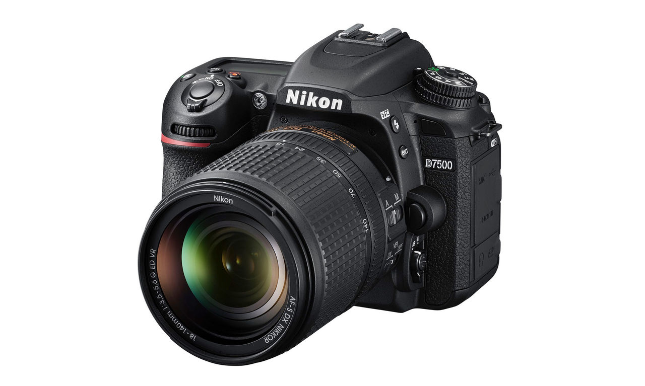 Nikon presenterar D7500