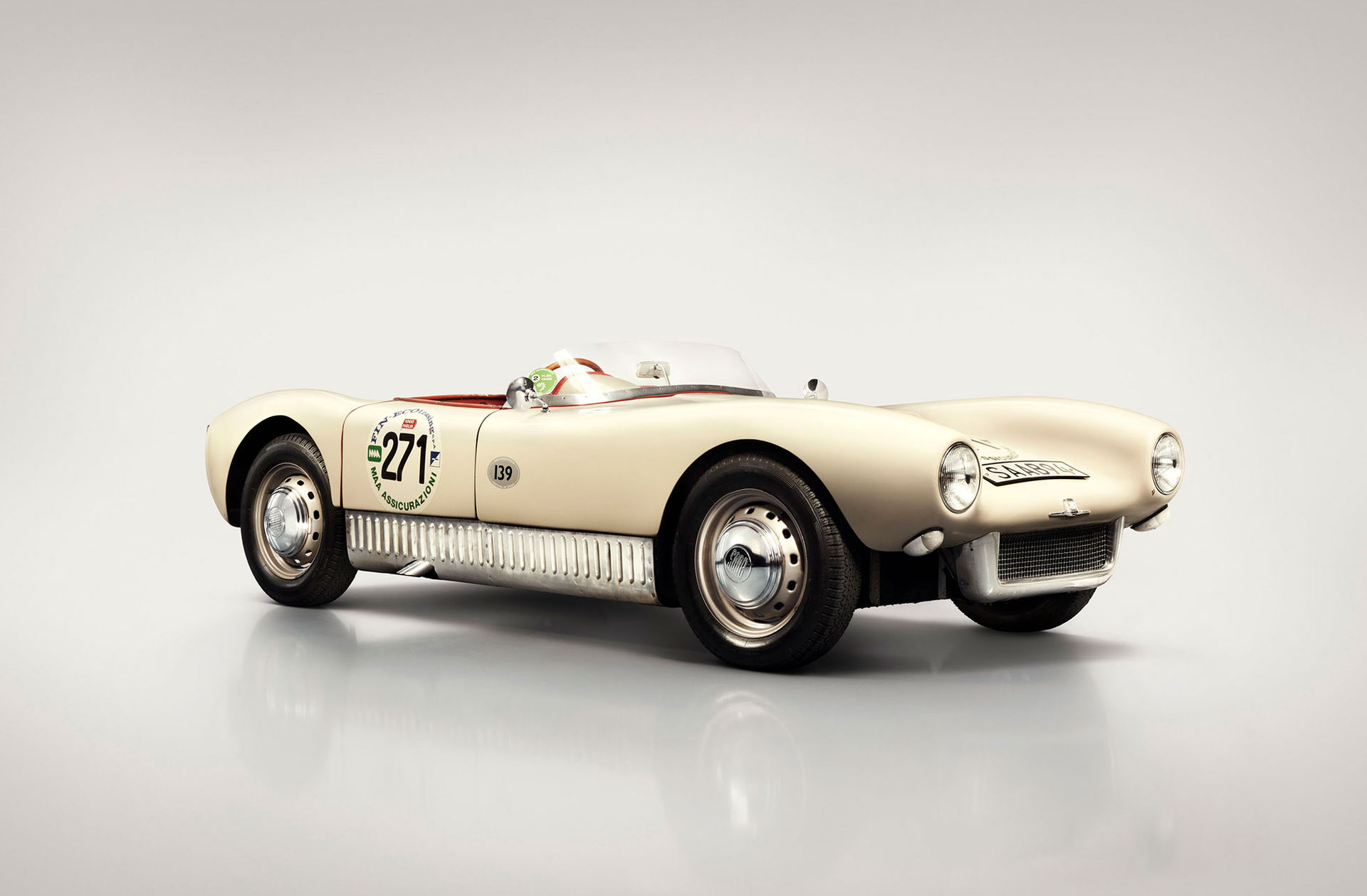 Ny posterbox med bilder på 16 Saabar