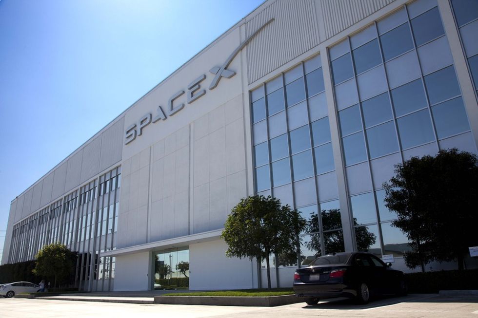 SpaceX siktar på internet i rymden till 2019