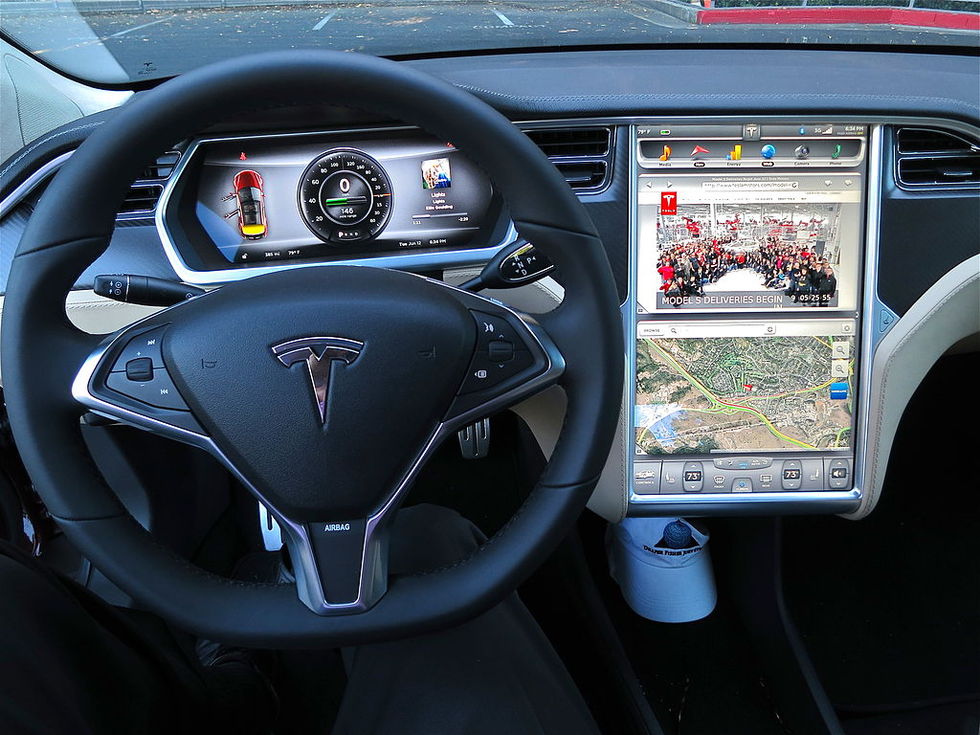 Teslas bilar börjar skicka hem små videosnuttar