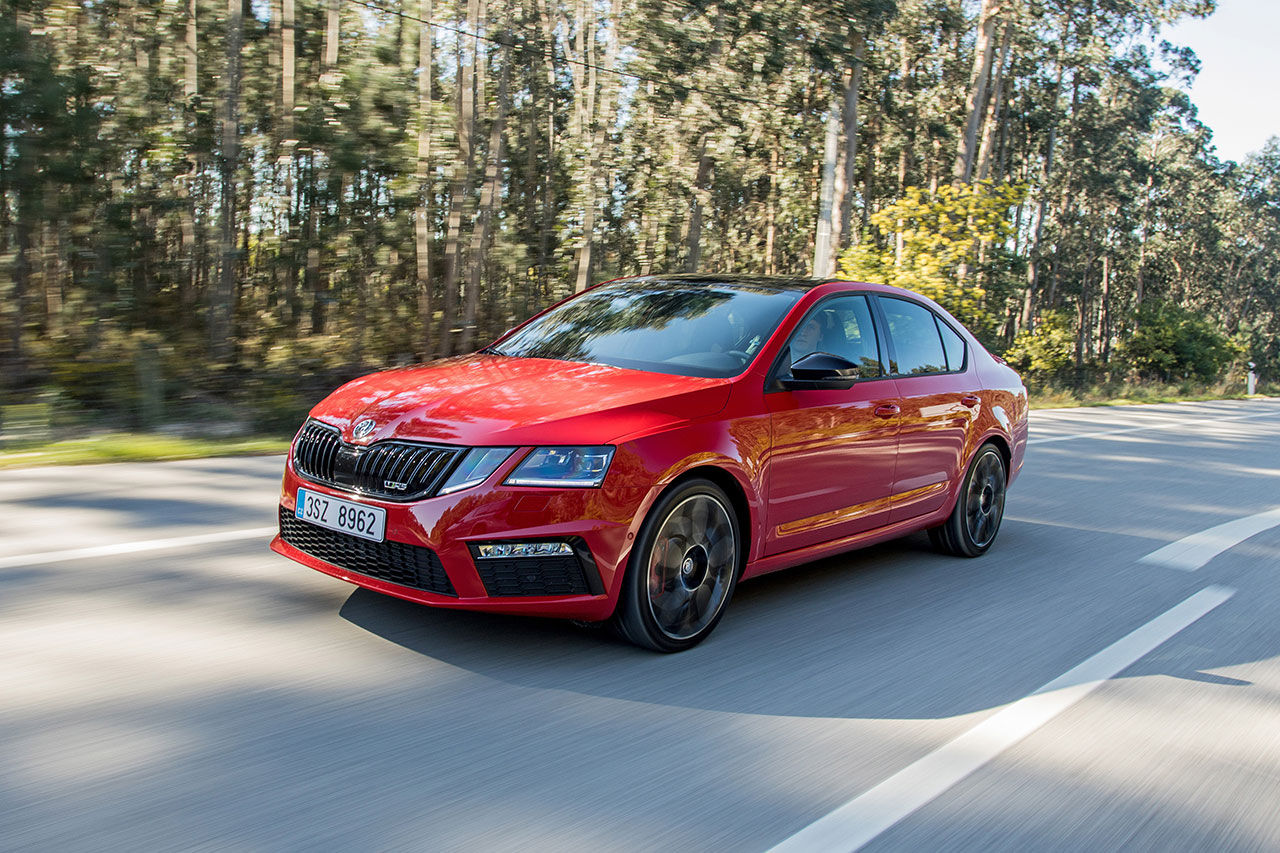 Nya Skoda Octavia RS 245 blir din för 310 800 kronor