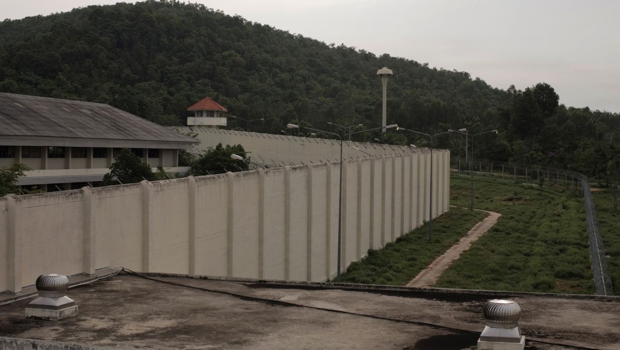 Thailändare åkte på 35 års fängelse för kungadiss på Facebook