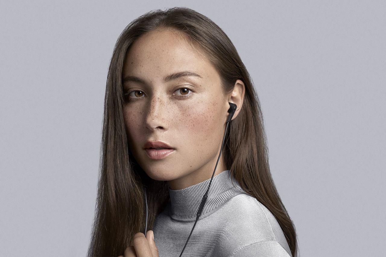 B&O Play visar upp Beoplay E4