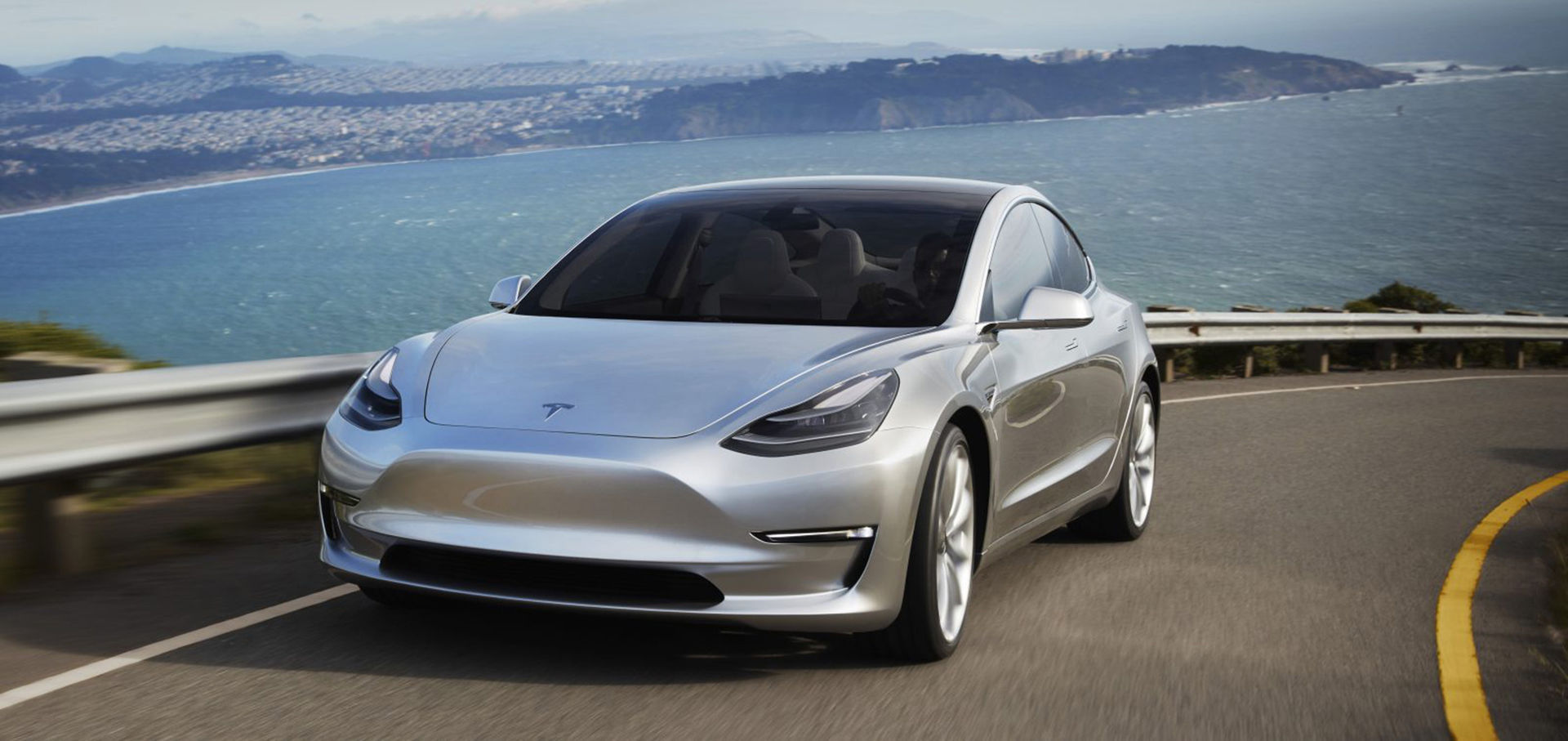 Tesla kommer att leverera de första Model 3 denna månad