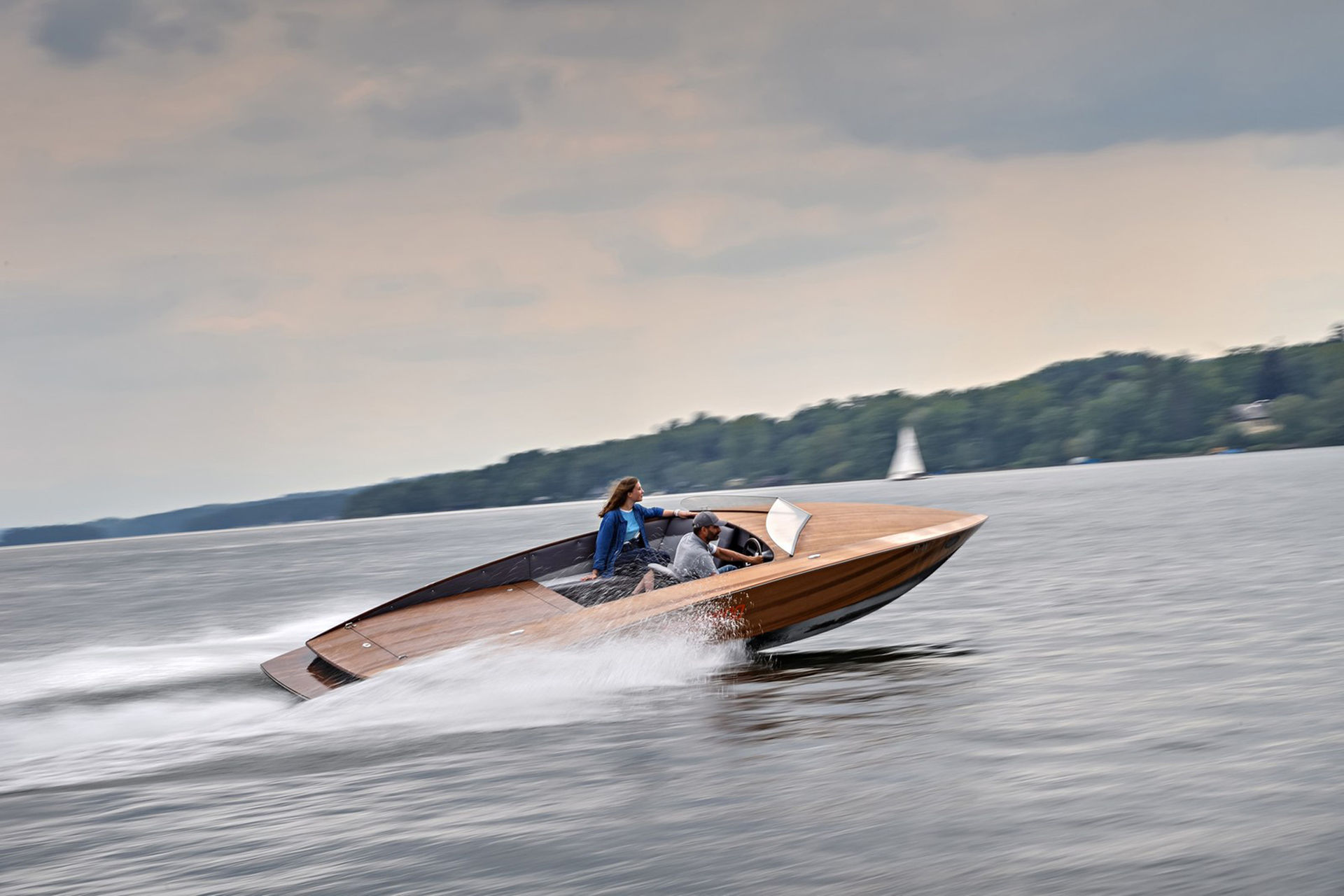 Den här båten har batteripacket från BMW i3 i sig