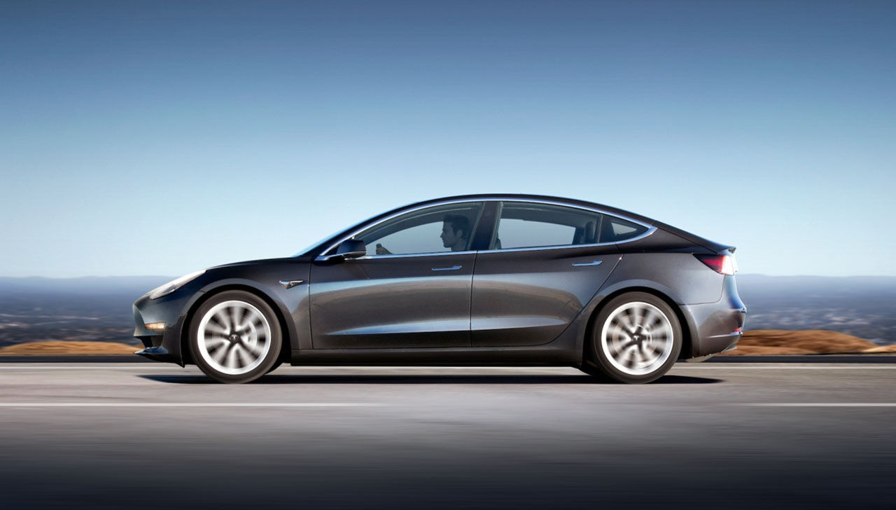 63 000 personer har avbokat sin Tesla Model 3