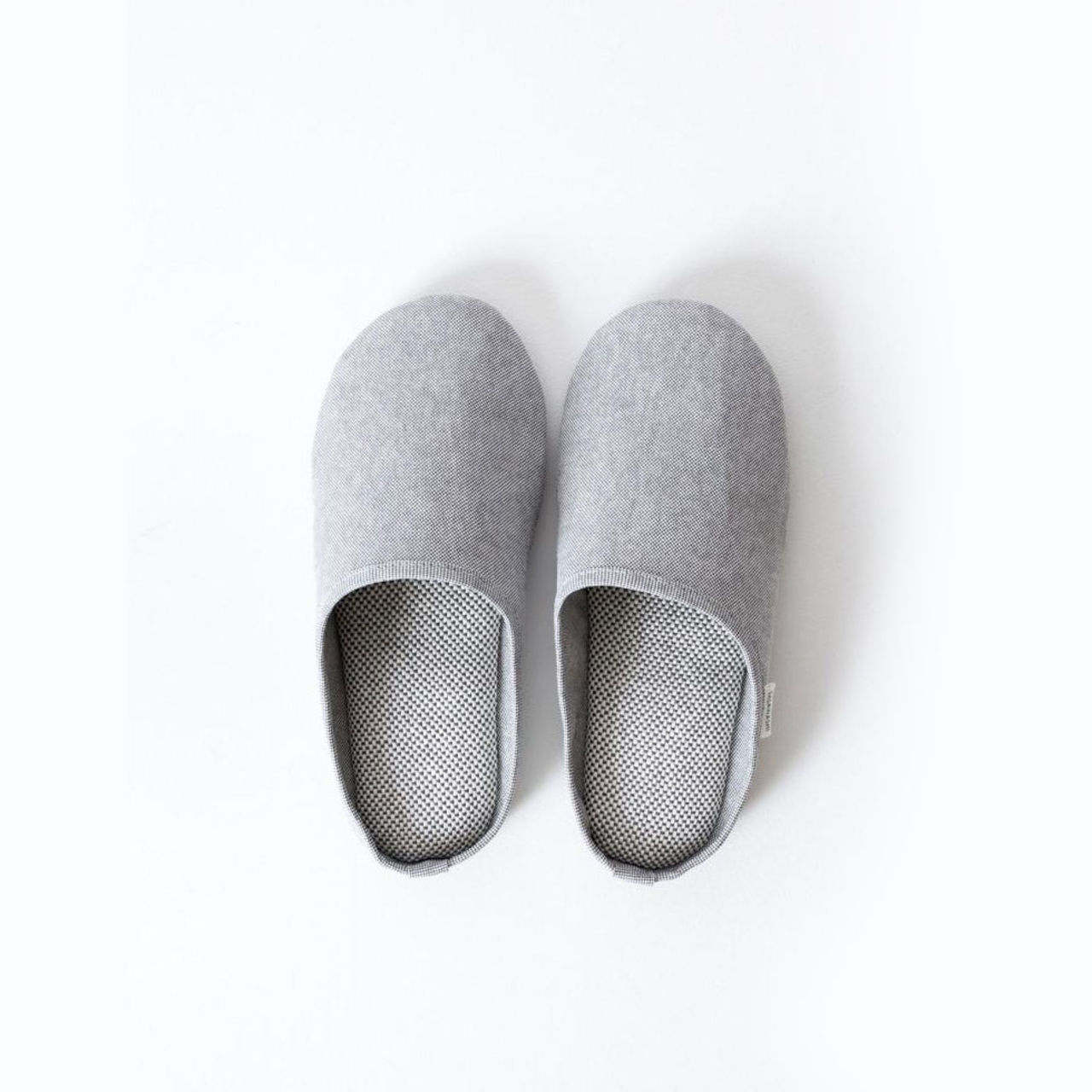 Japanska tofflor att toffla runt i