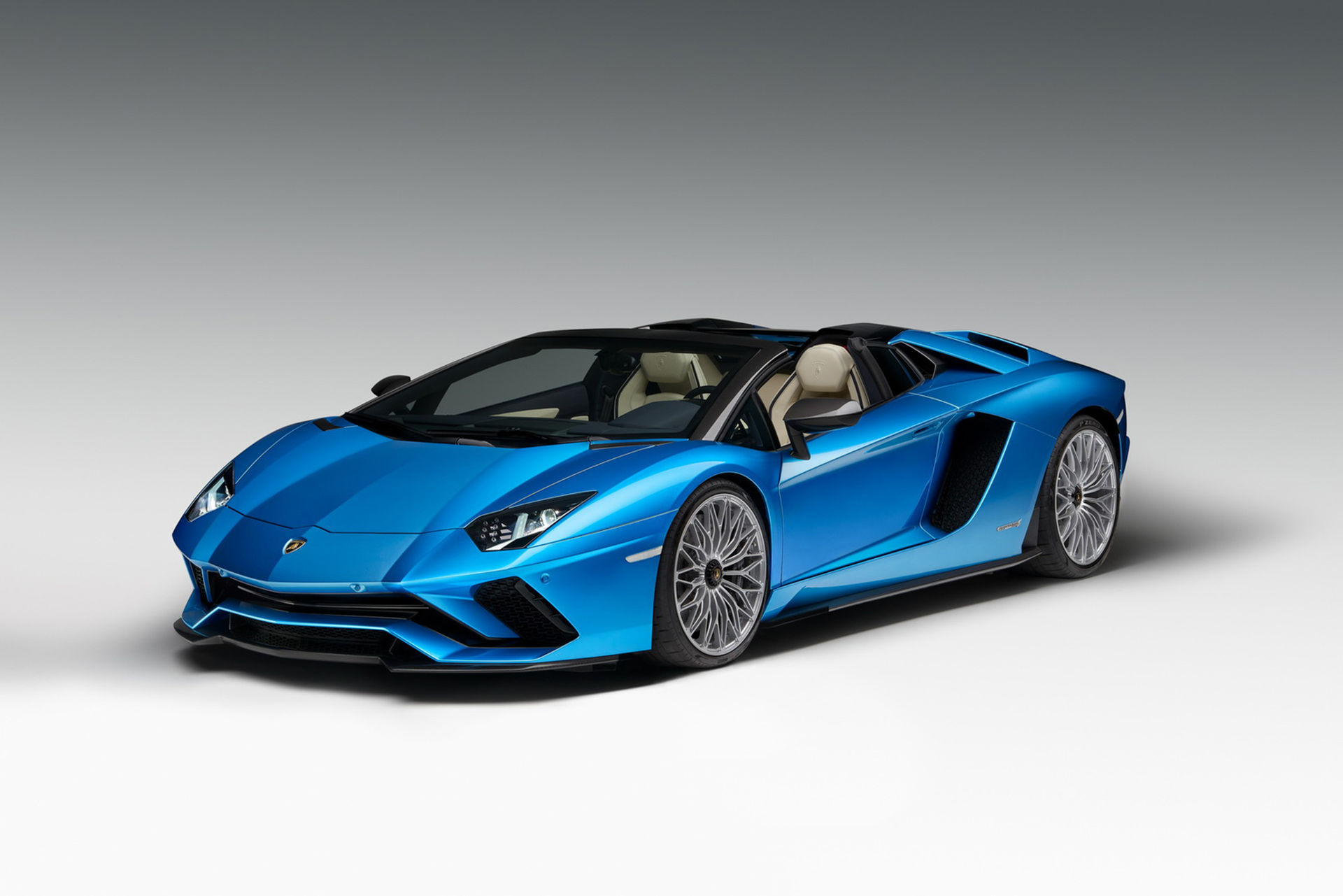 Lamborghini Aventador S nu även i roadster-utförande