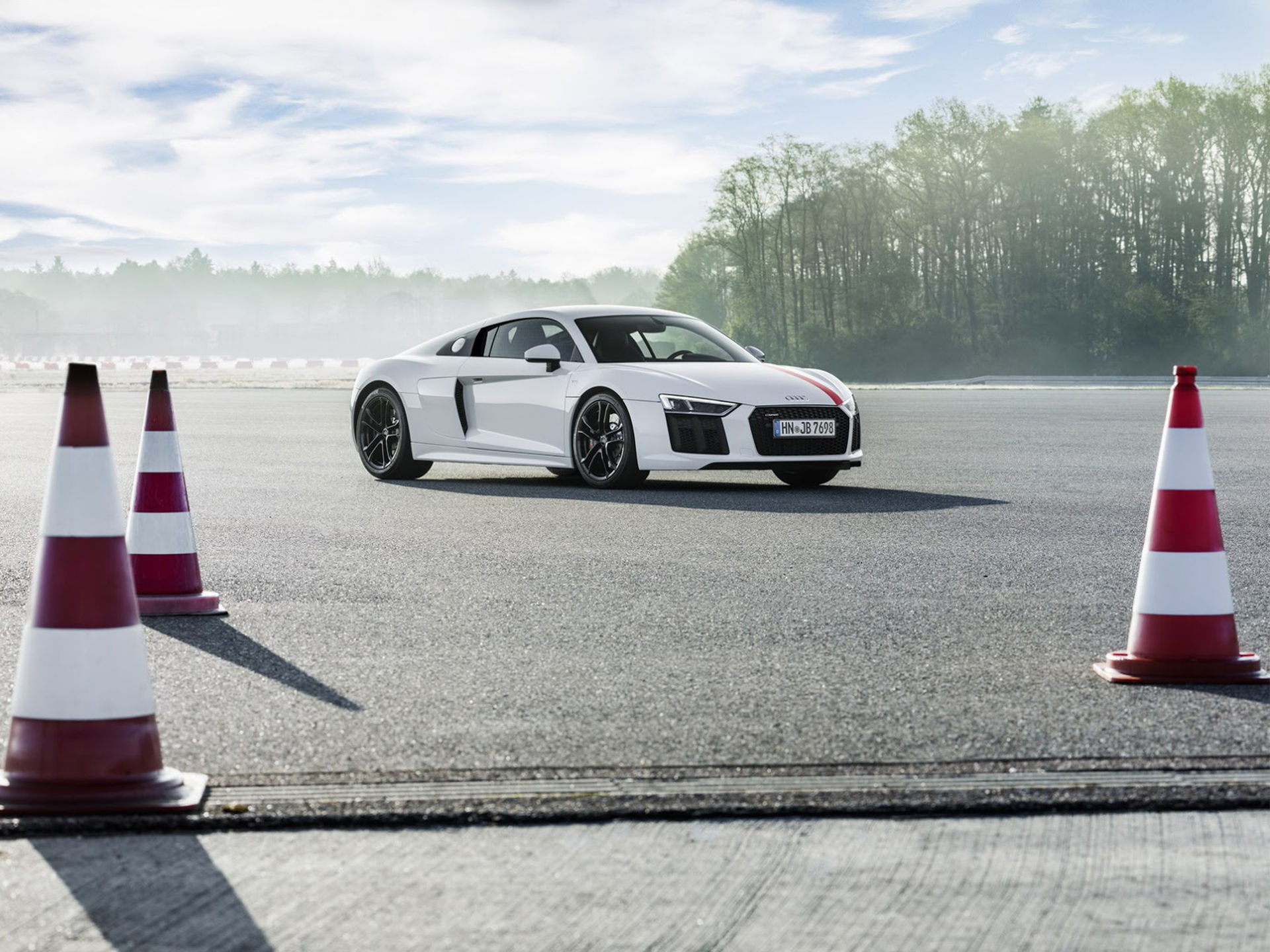 Nu finns Audi R8 med enbart bakhjulsdrift