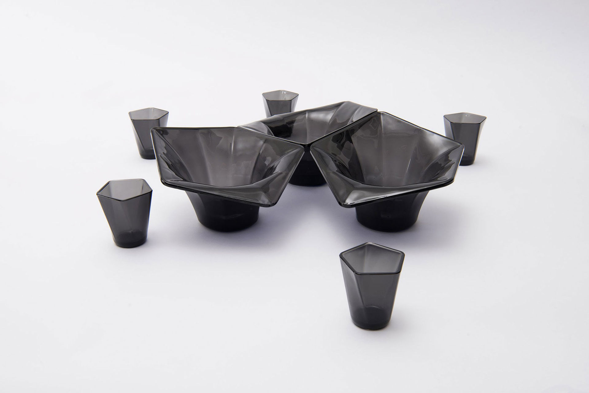 Glas tillverkade av gamla mobilskärmar