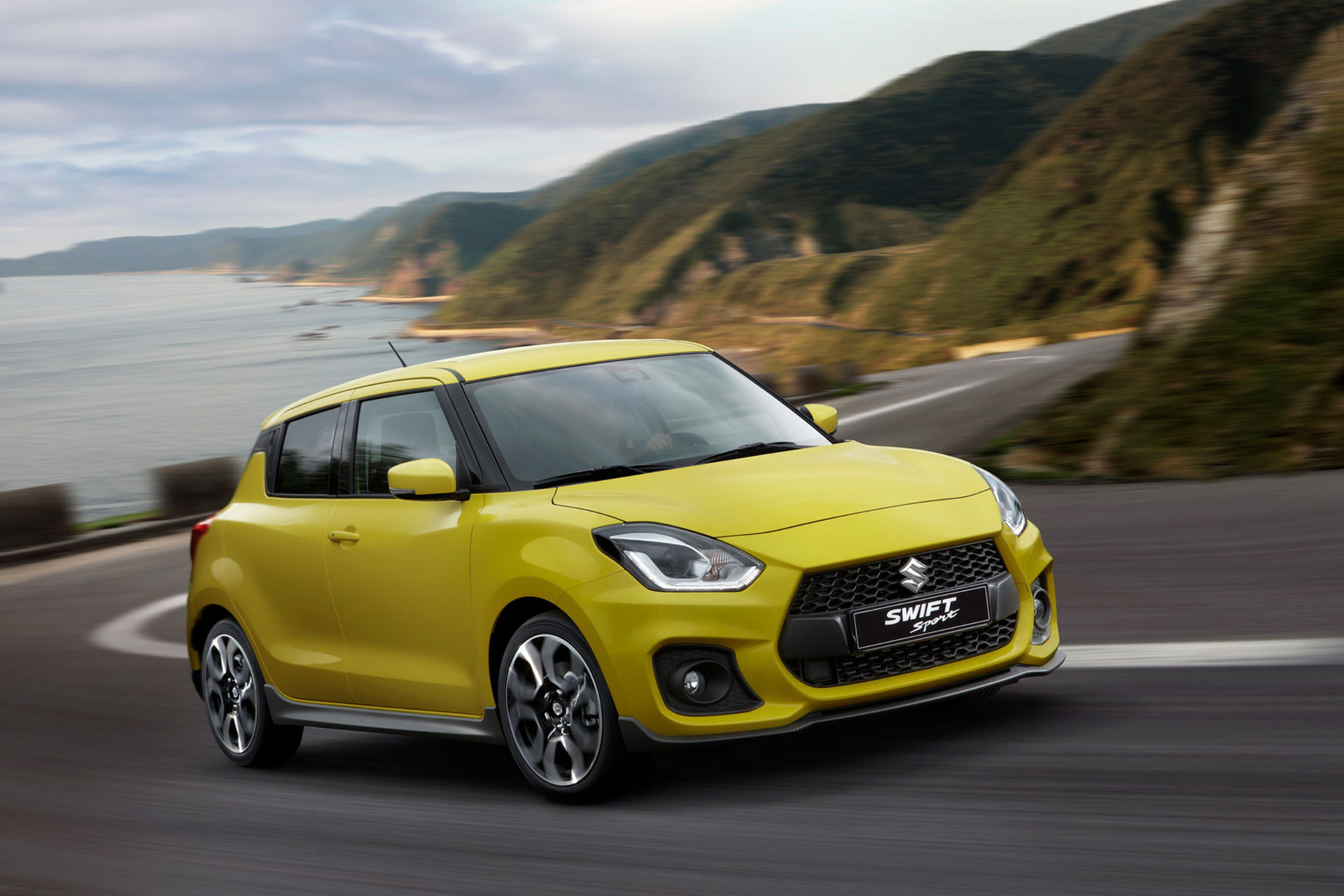 Nya Suzuki Swift Sport väger under ett ton