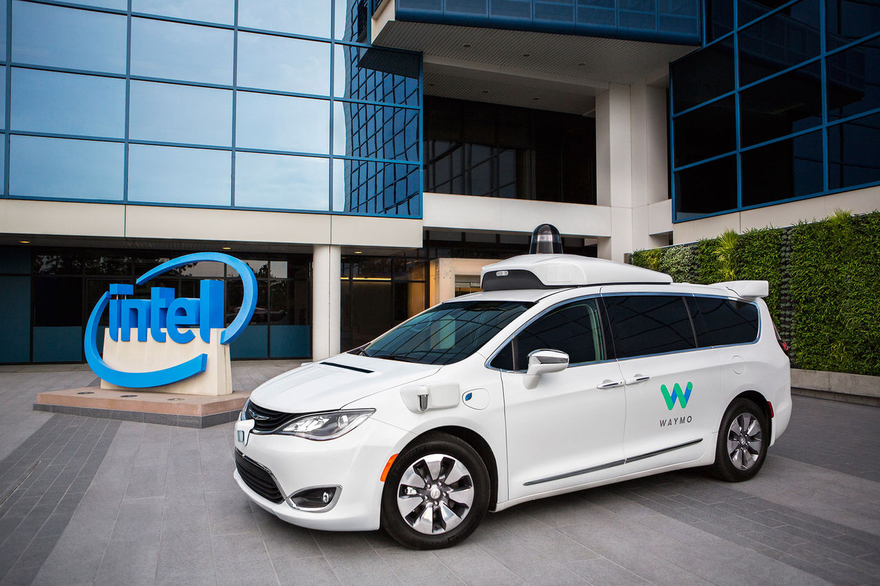 Intel ska hjälpa Waymo med självkörande bilar