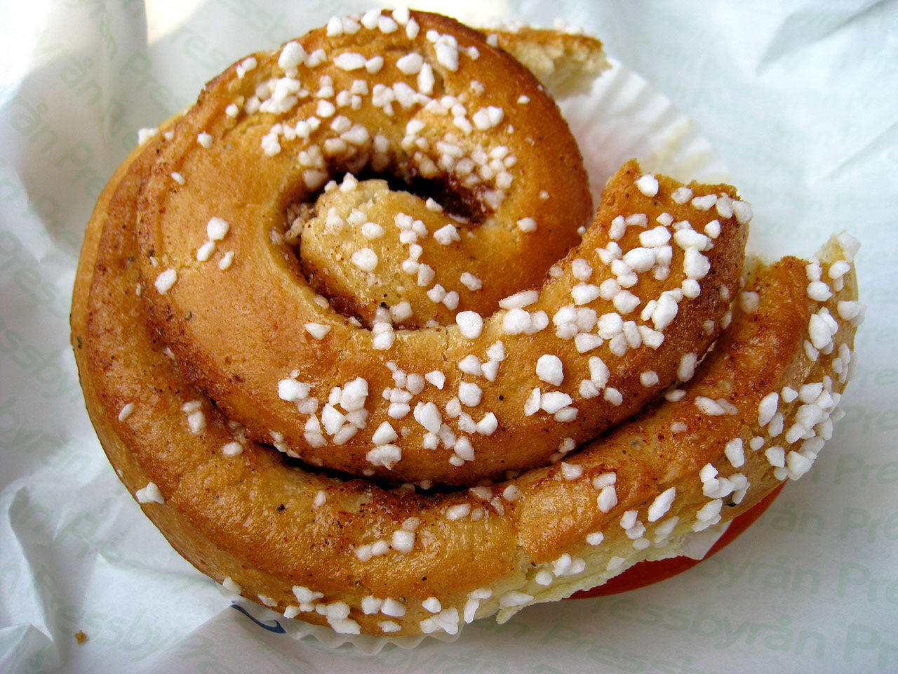 Tut i luren! I dag är det kanelbullens dag!