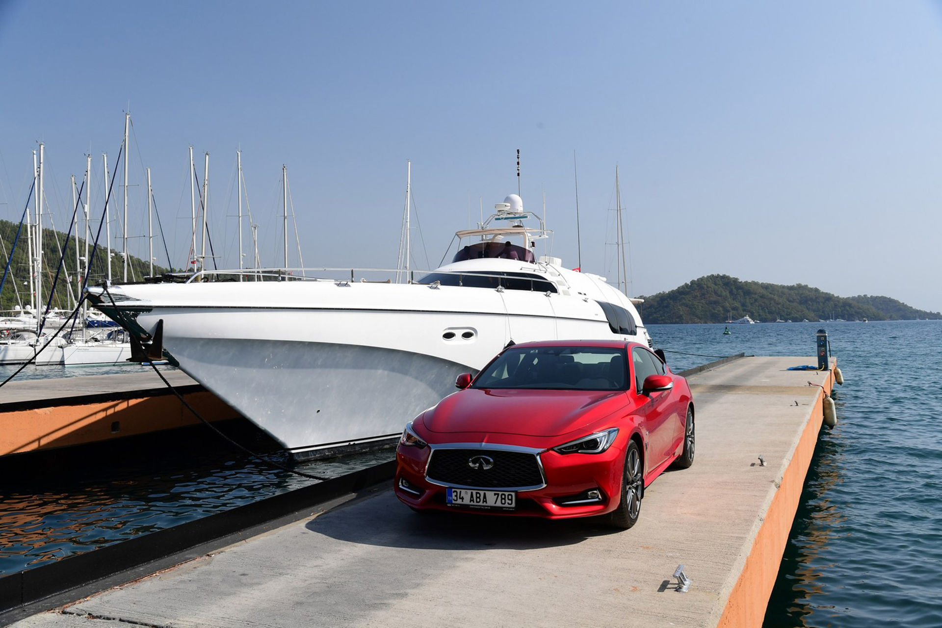 Infinitis designchef ritade en lyxyacht