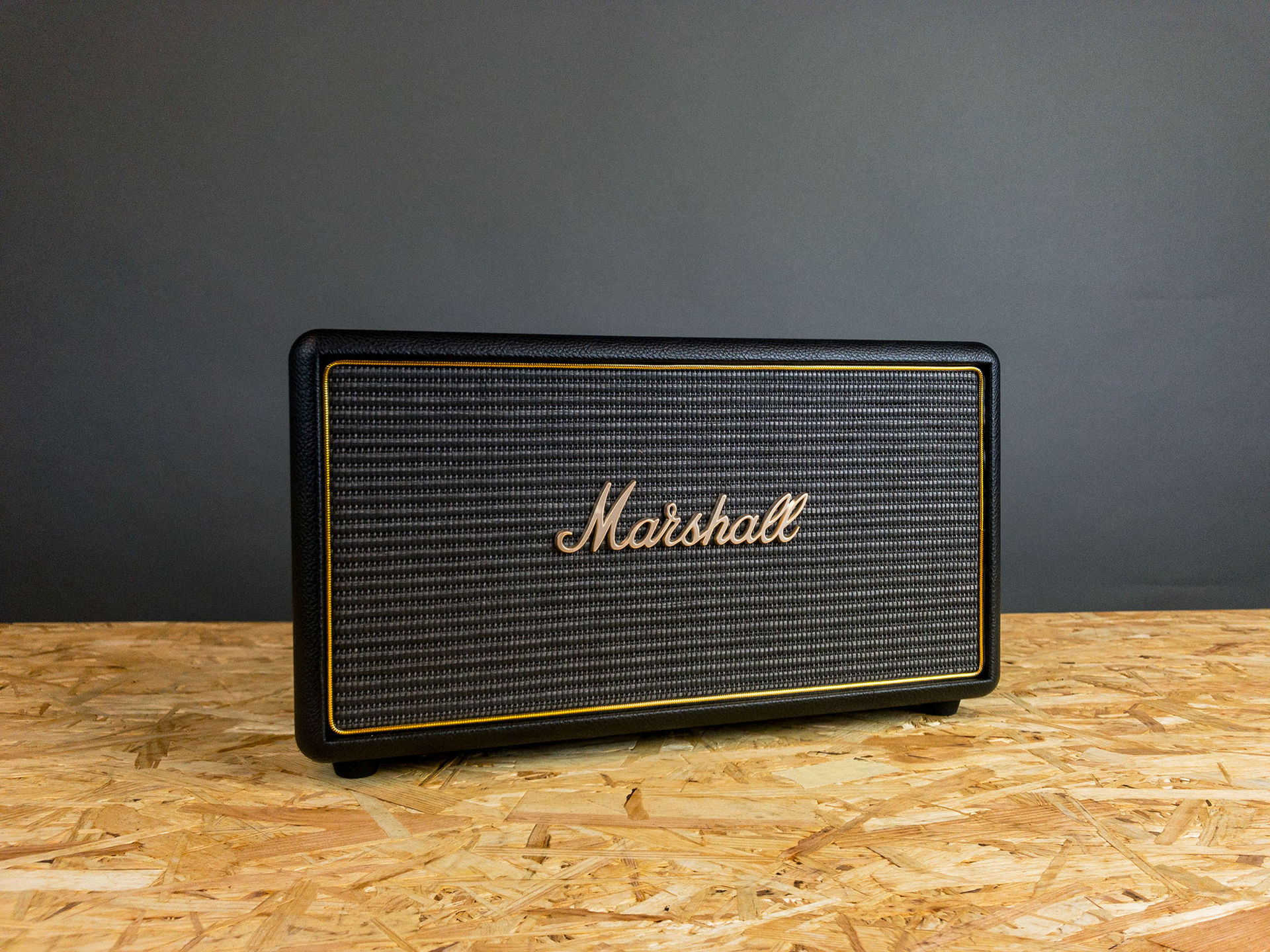 Multi-Room-versionen av Stanmore levererar bra dunk