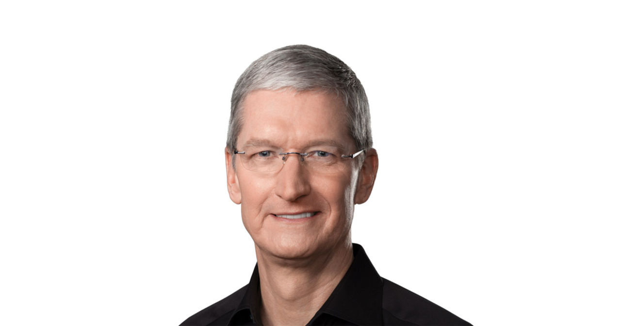 Tim Cook tycker det är viktigt att unga lär sig att koda