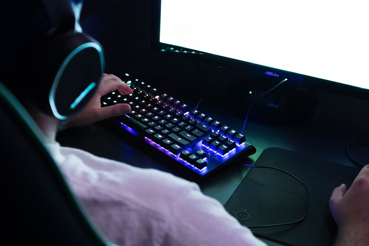 Steelseries presenterar Apex M750 TKL