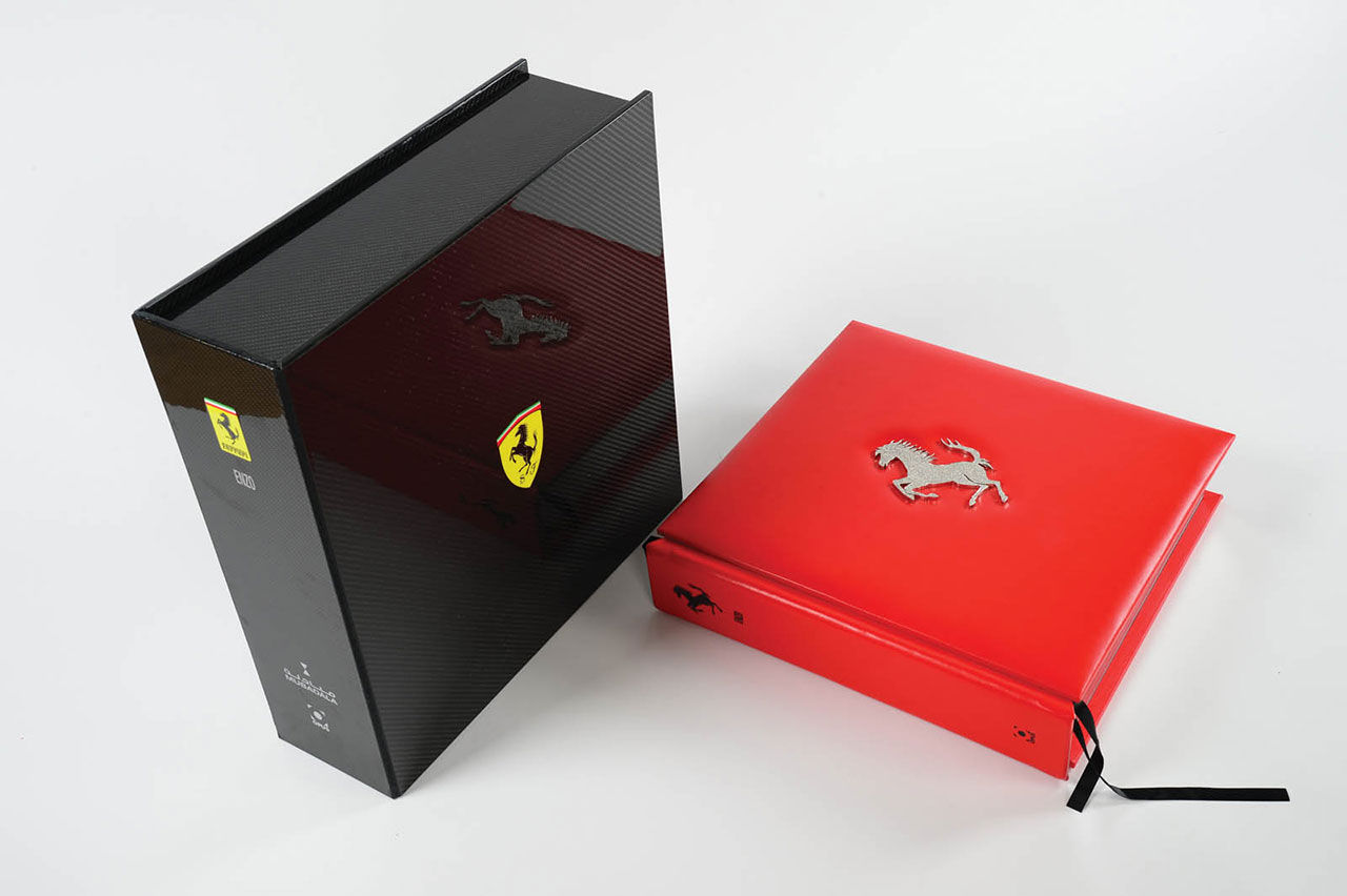 Ferrari-bok auktioneras till vrakpris