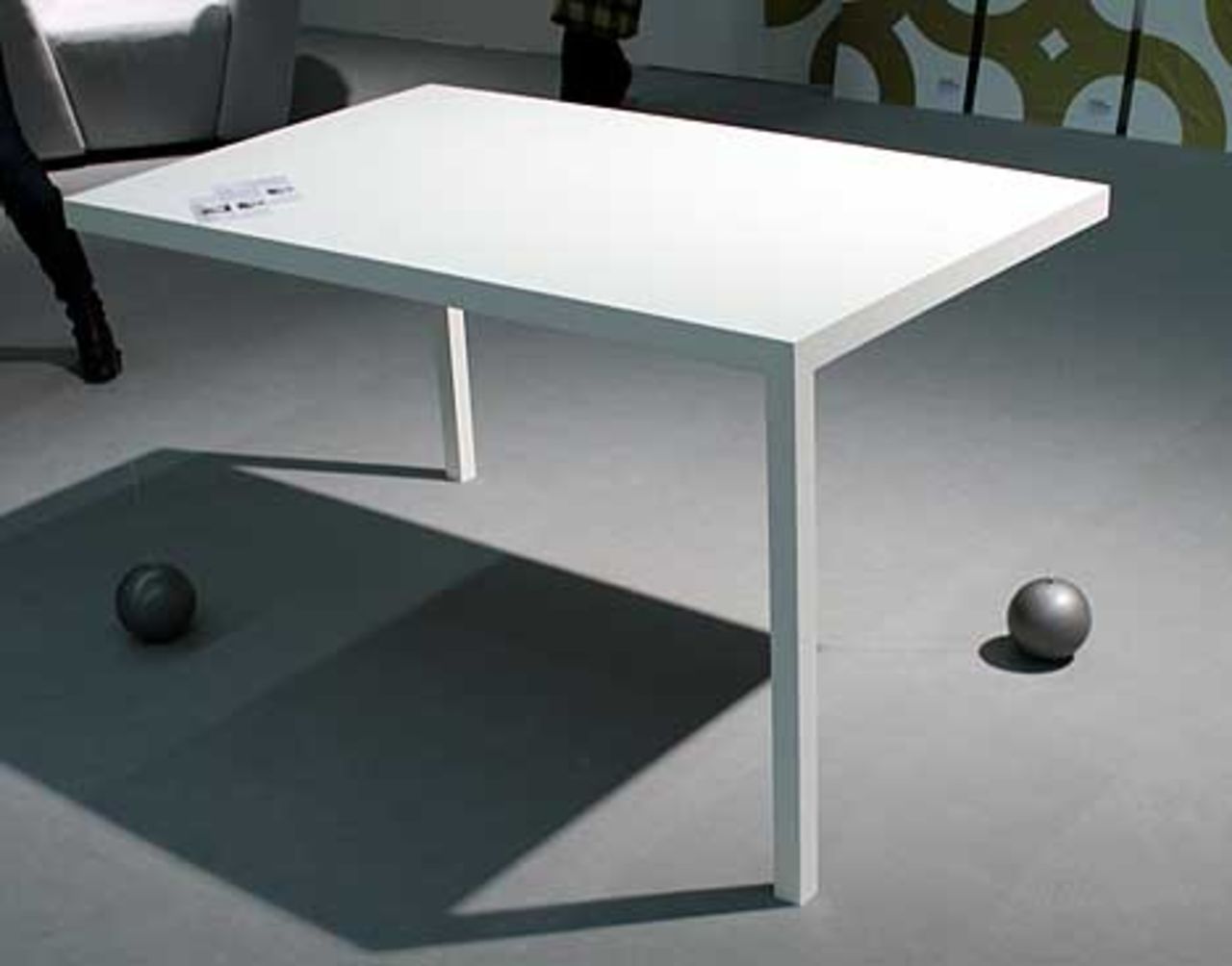 Tvåbent bord på IMM Cologne