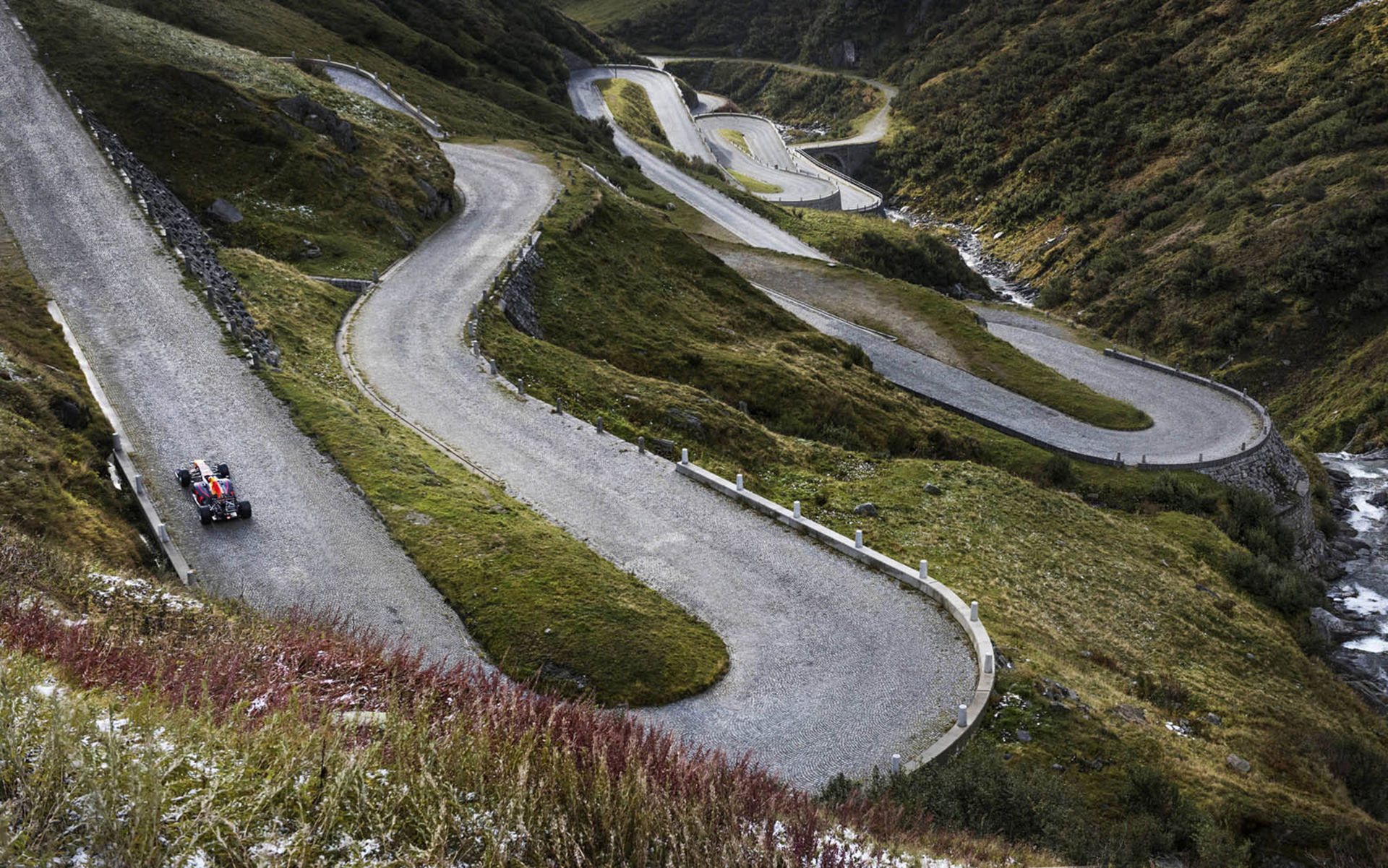 Klassisk Formel 1-bil på Tremolastrasse