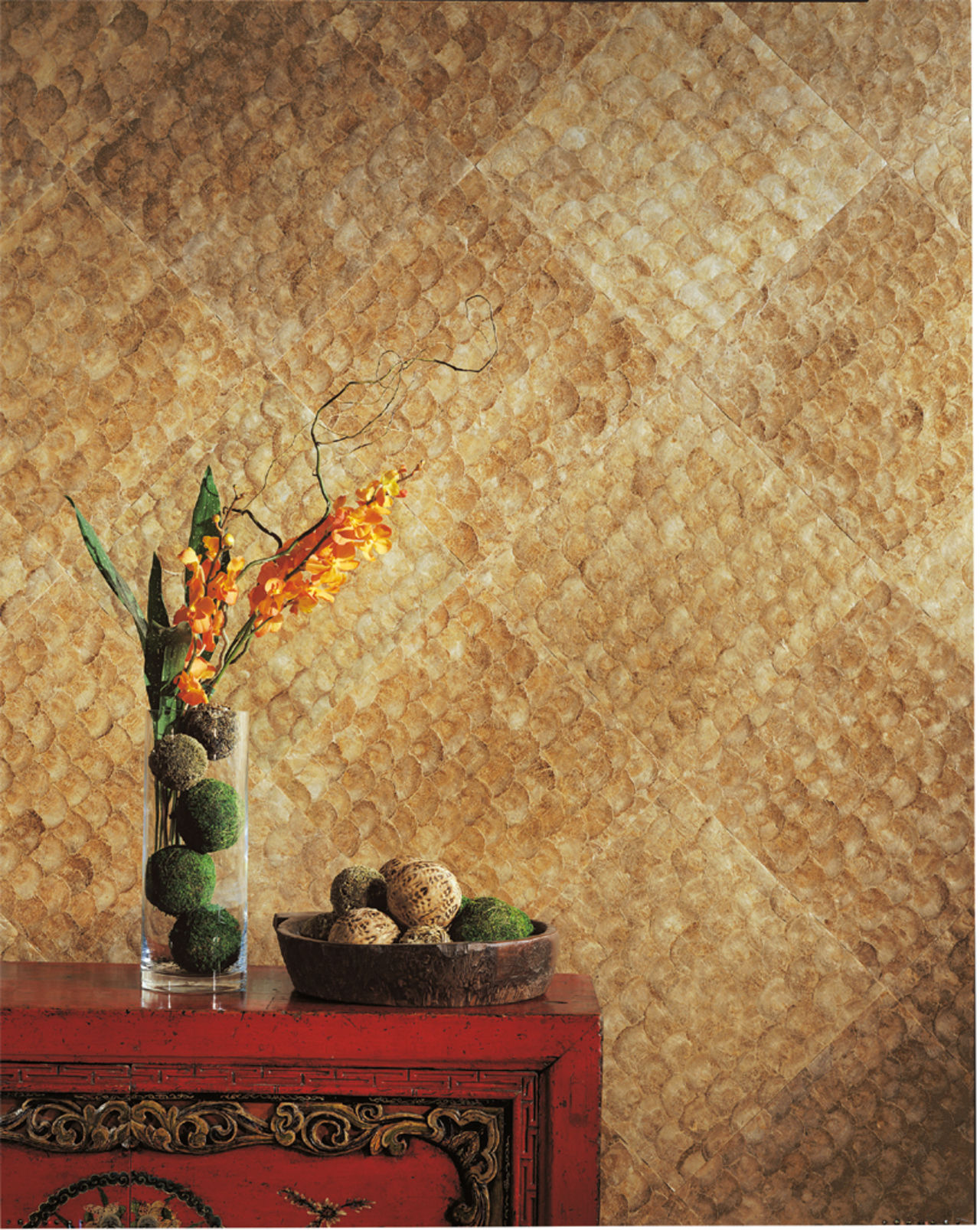 Skimrande väggar med glaspärlor och kristaller