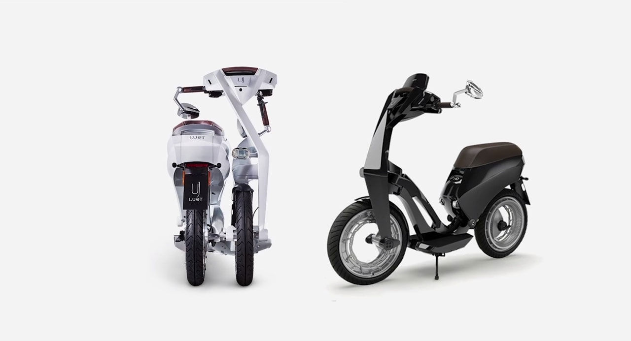 Liten eldriven scooter som går att fälla ihop