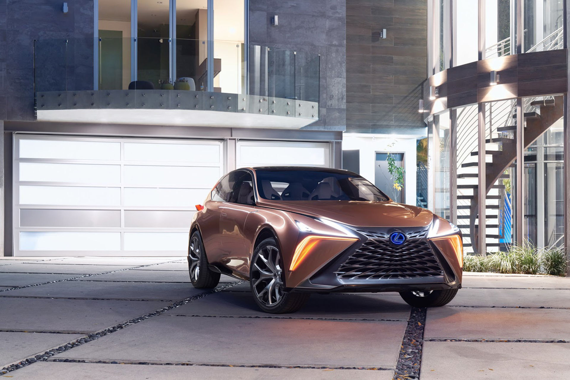 Lexus flaggskepp i crossover-världen är här