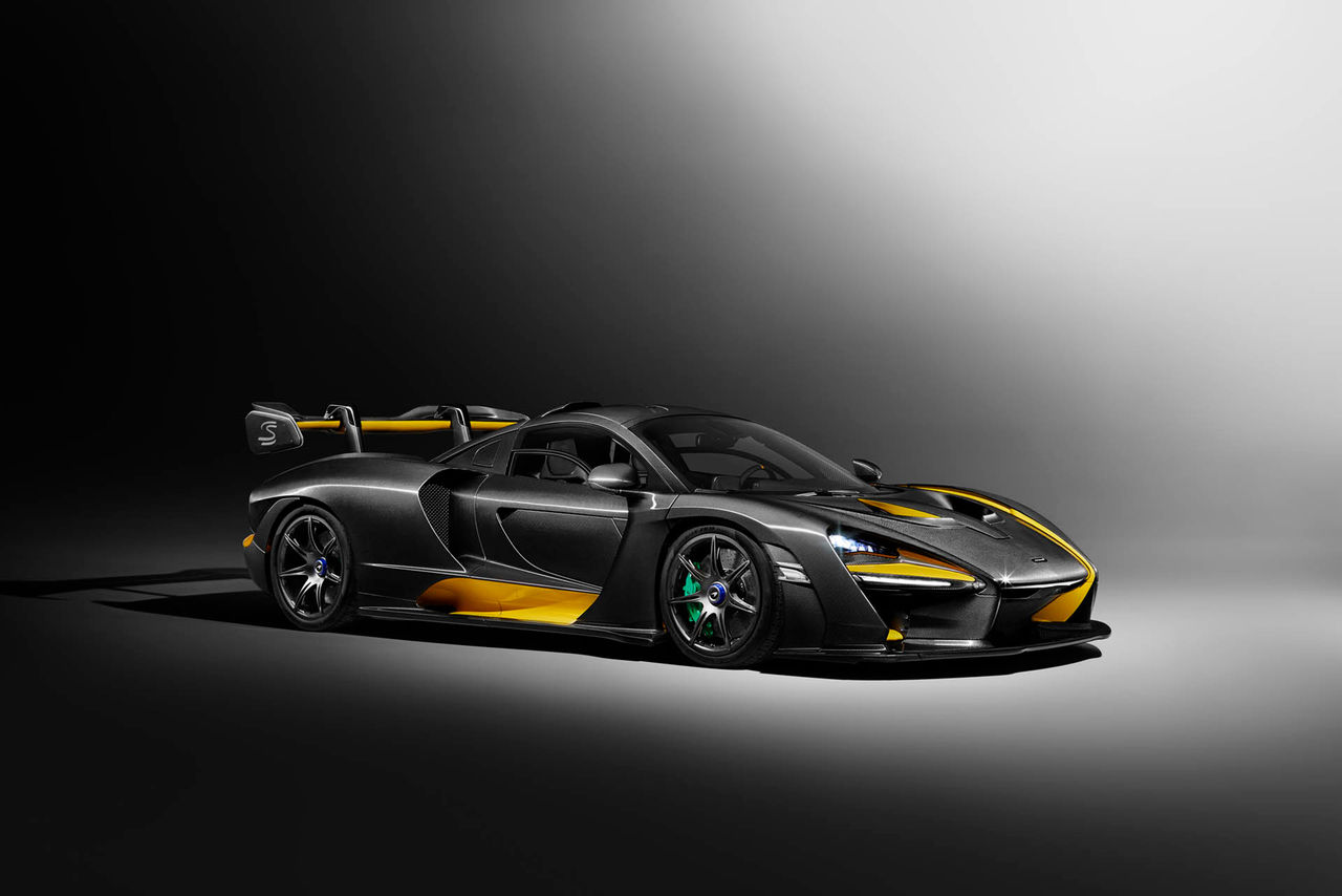 McLaren tar med naken Senna till Genève