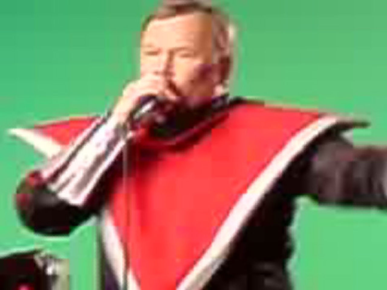 Bert Karlsson spelar in en musikvideo?
