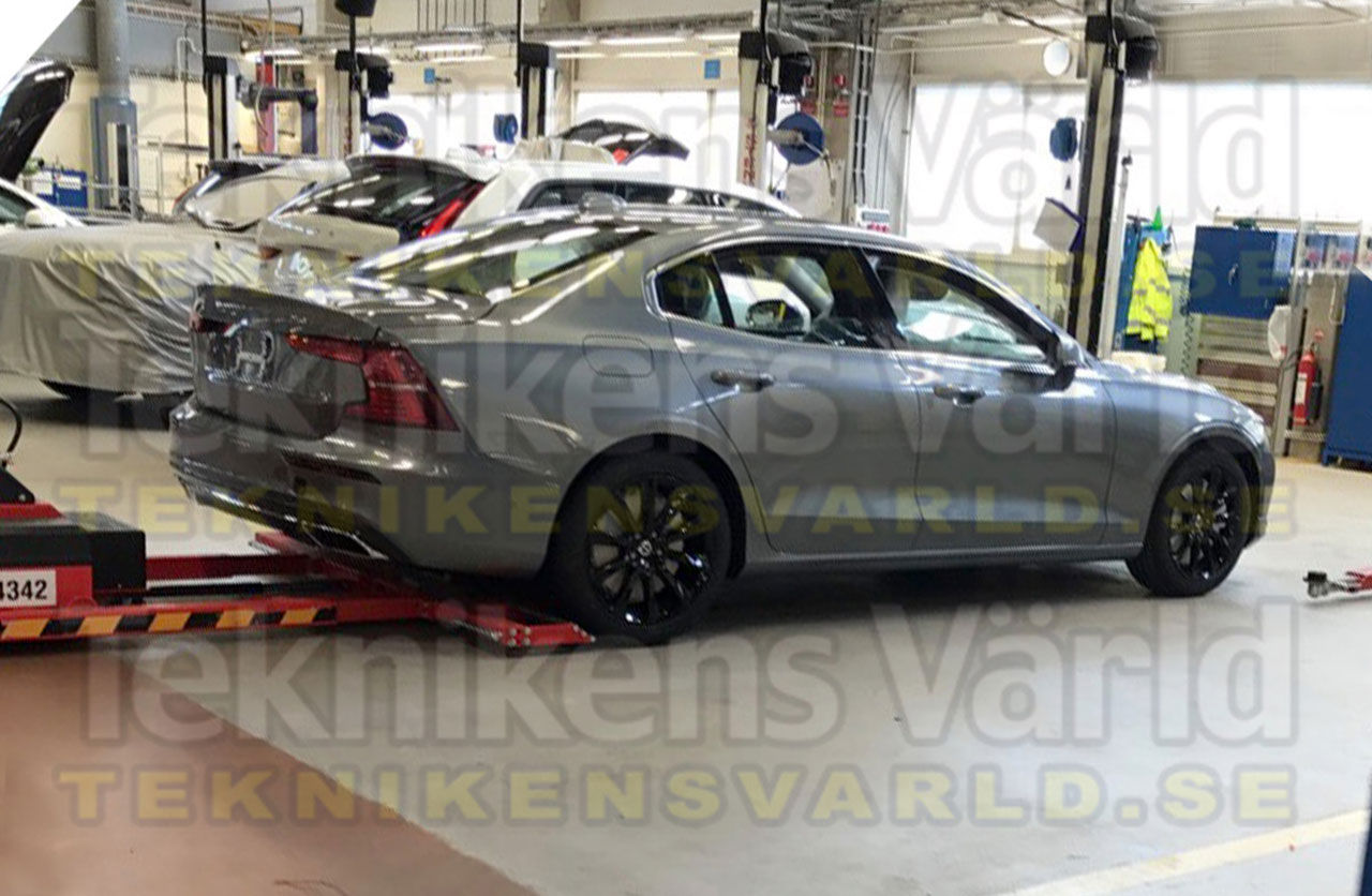 Nya Volvo S60 läcker ut